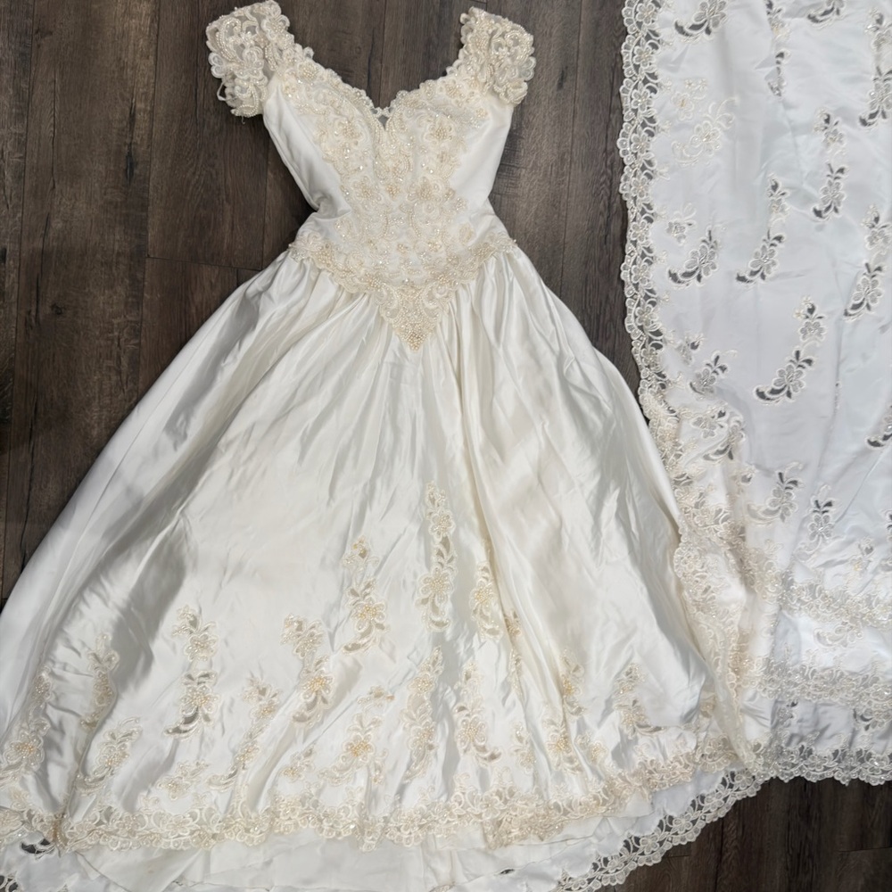 wedding dress new